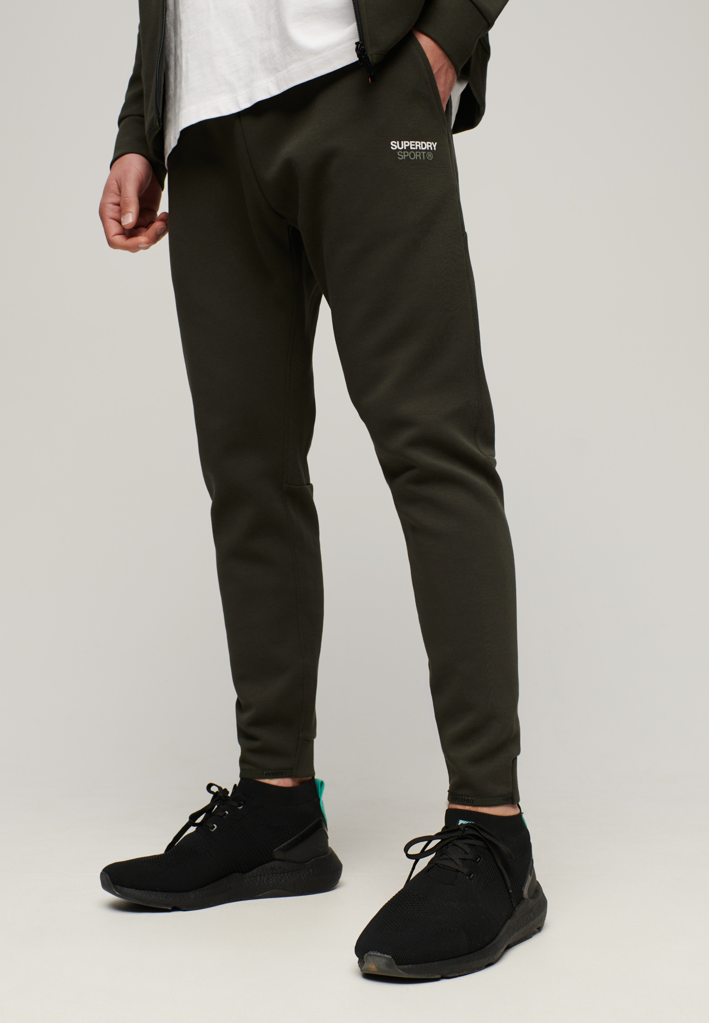 SUPERDRY ДЖОГГЕРЫ